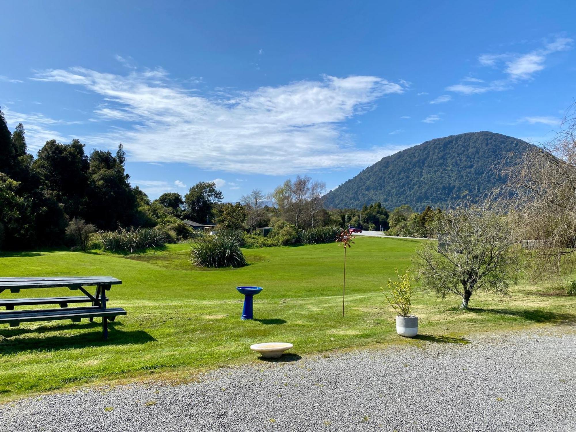 Heritage Park Lodge Haast Exterior foto